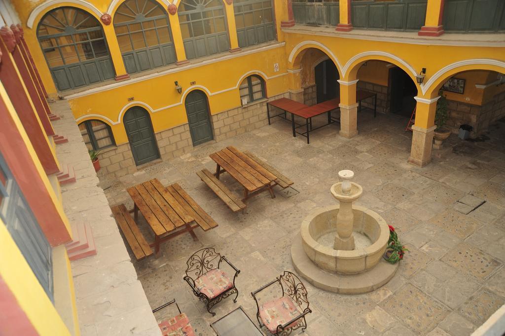 Hostal La Casona Potosi Bagian luar foto