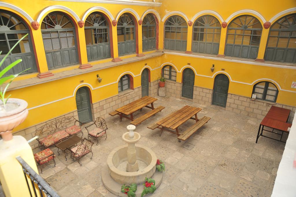 Hostal La Casona Potosi Bagian luar foto