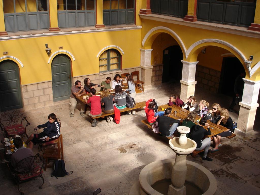 Hostal La Casona Potosi Bagian luar foto