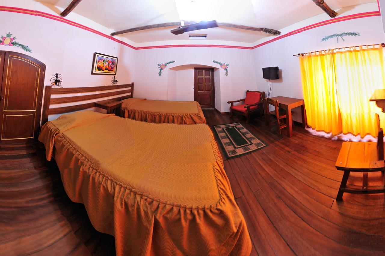 Hostal La Casona Potosi Bagian luar foto
