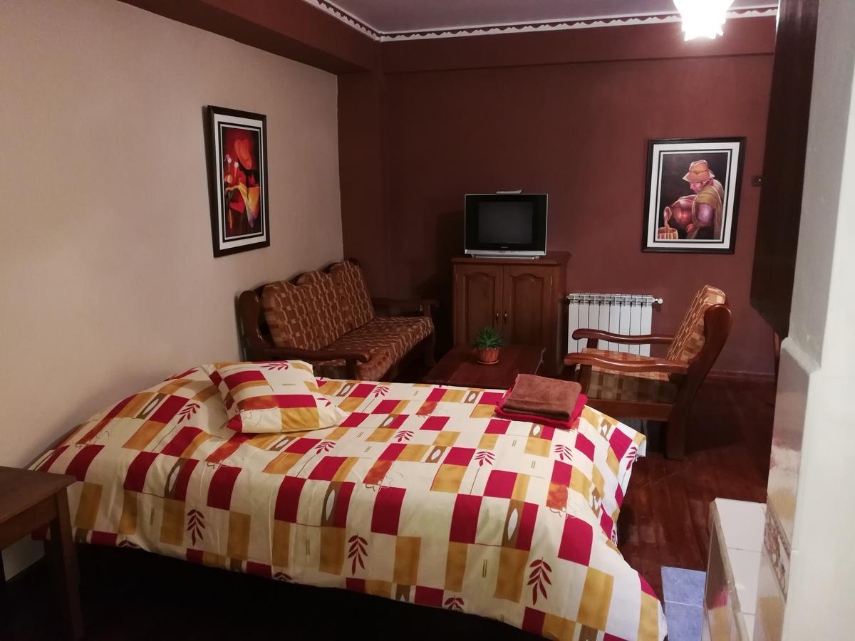 Hostal La Casona Potosi Bagian luar foto